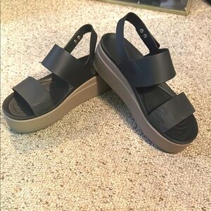 Stylish Black and Tan Women's Platform Sandals